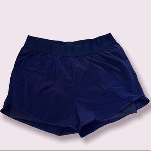 Athletic shorts with built-in spandex XL